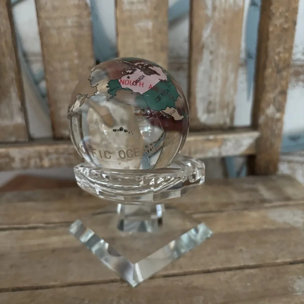 RARE CRYSTAL ETCHED WORLD GLOBE RESTING IN A CUT CRYSTAL BASE NEW!